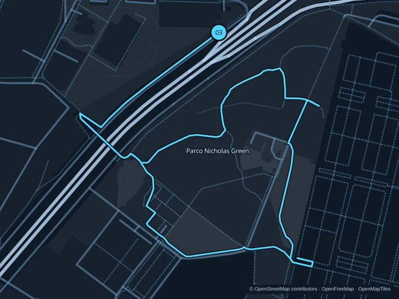 Karte der 2,7 km langen Strecke Parco Nicholas Green, Start und Ziel sind mit 03 markiert.