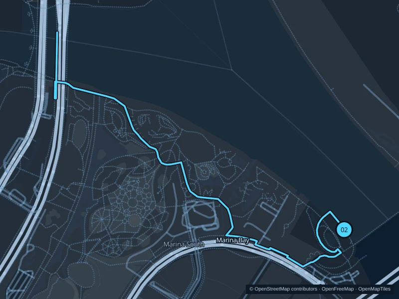 Mapa de la ruta de 4,3 km por Paseo de Marina Bay, con inicio y final marcados con 02.