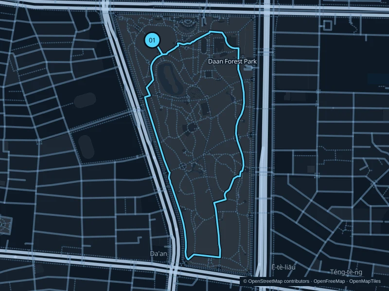 Map of the 2.0 km Daan Forest Park · inner park circuit run, with start and finish marked 01.